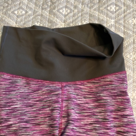 Fabletics High Neck Tank Outfit - Picture 9 of 9